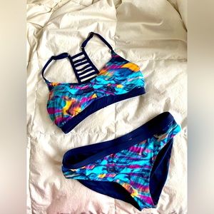 CALIA by Carrie Underwood 2 Piece Bathing Suit